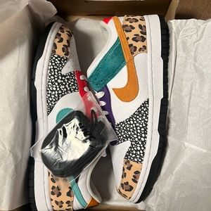 Nike dunk low safari mix Women’s 9.5